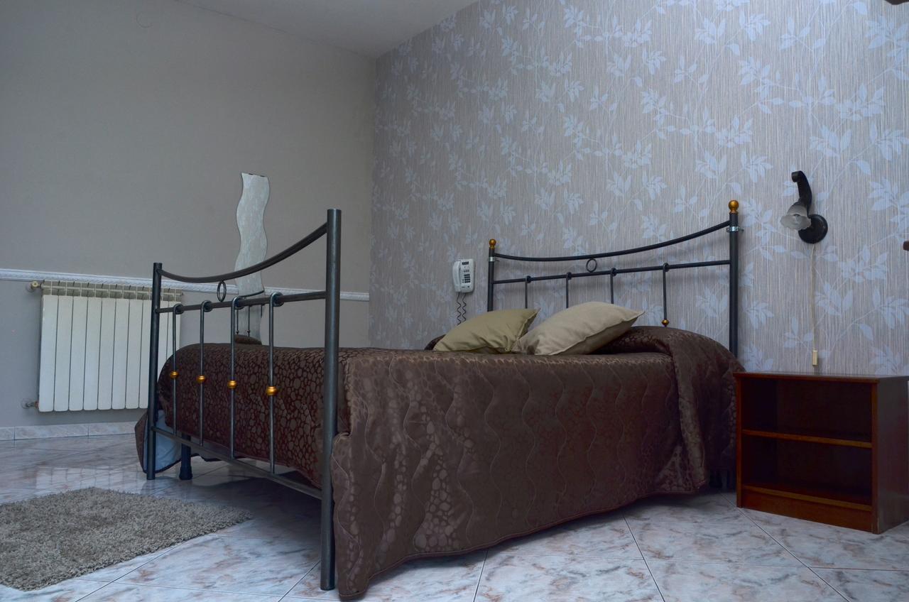 Hotel Stefany Лаго-Патрия Экстерьер фото